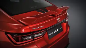 Nuova Toyota Yaris Ativ - Foto