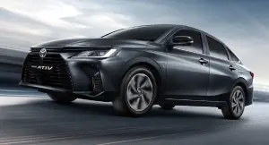 Nuova Toyota Yaris Ativ - Foto