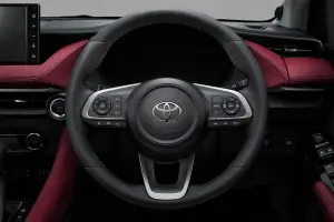 Nuova Toyota Yaris Ativ - Foto