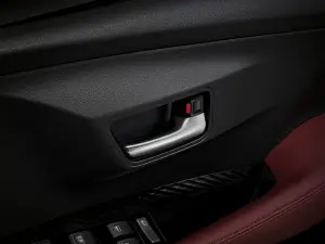 Nuova Toyota Yaris Ativ - Foto