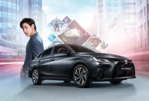 Nuova Toyota Yaris Ativ - Foto