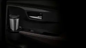 Nuova Toyota Yaris Ativ - Foto