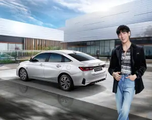 Nuova Toyota Yaris Ativ - Foto