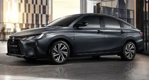 Nuova Toyota Yaris Ativ - Foto