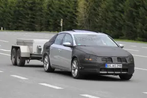 Nuova Volkswagen Passat: foto spia