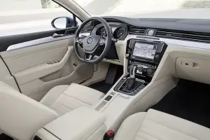 Nuova Volkswagen Passat GTE e Passat Variant GTE - 12