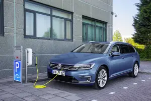 Nuova Volkswagen Passat GTE e Passat Variant GTE