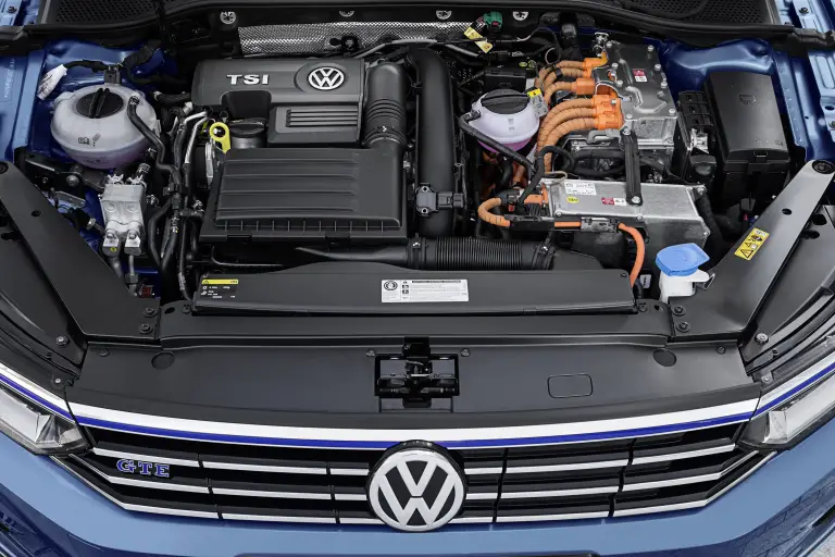 Nuova Volkswagen Passat GTE e Passat Variant GTE - 7