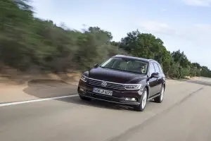 Nuova Volkswagen Passat - Prova su Strada