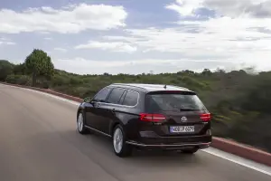 Nuova Volkswagen Passat - Prova su Strada - 7