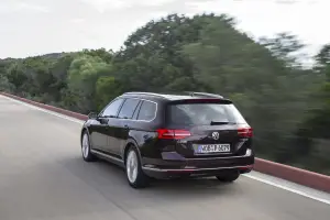 Nuova Volkswagen Passat - Prova su Strada