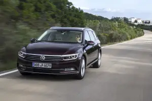 Nuova Volkswagen Passat - Prova su Strada