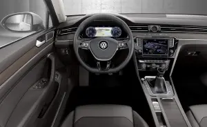 Nuova Volkswagen Passat - Prova su Strada