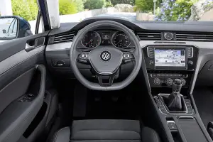 Nuova Volkswagen Passat - Prova su Strada