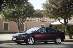 Nuova Volkswagen Passat - Prova su Strada