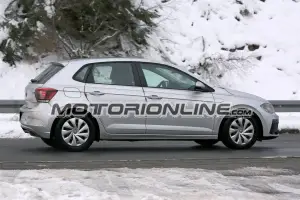 Nuova Volkswagen Polo 2021 - prime foto spia 