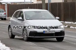 Nuova Volkswagen Polo 2021 - prime foto spia 