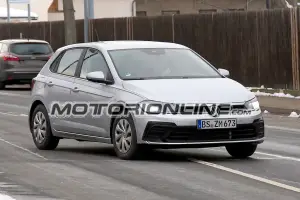 Nuova Volkswagen Polo 2021 - prime foto spia 