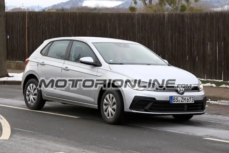 Nuova Volkswagen Polo 2021 - prime foto spia  - 15