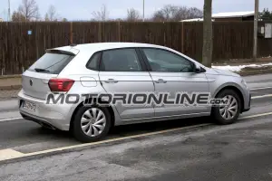 Nuova Volkswagen Polo 2021 - prime foto spia 