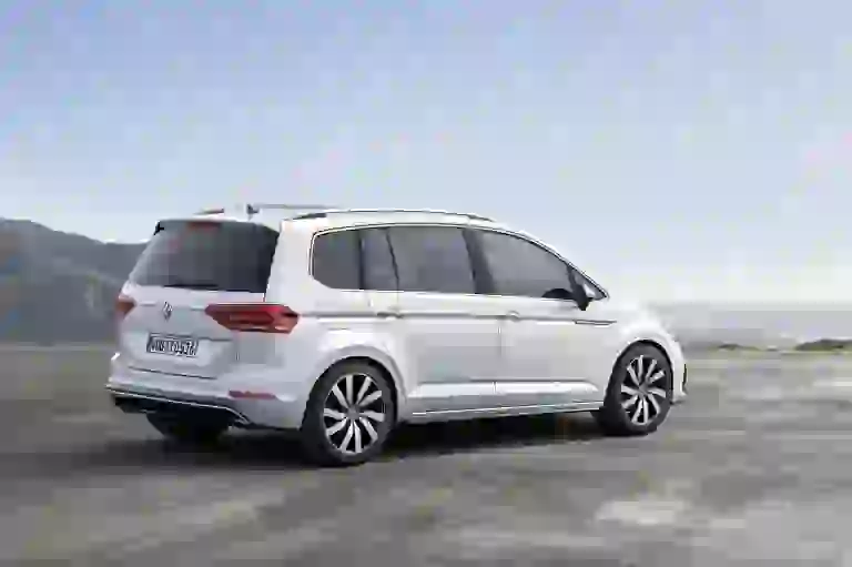 Nuova Volkswagen Touran 12.5.2015 - 8