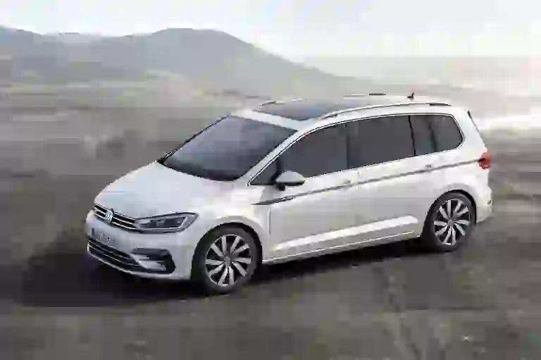 Nuova Volkswagen Touran 12.5.2015 - 9