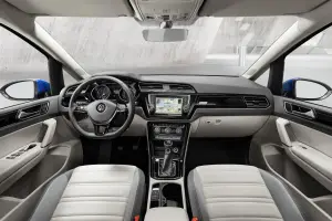 Nuova Volkswagen Touran 12.5.2015