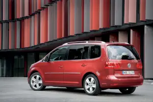 Nuova Volkswagen Touran 2011