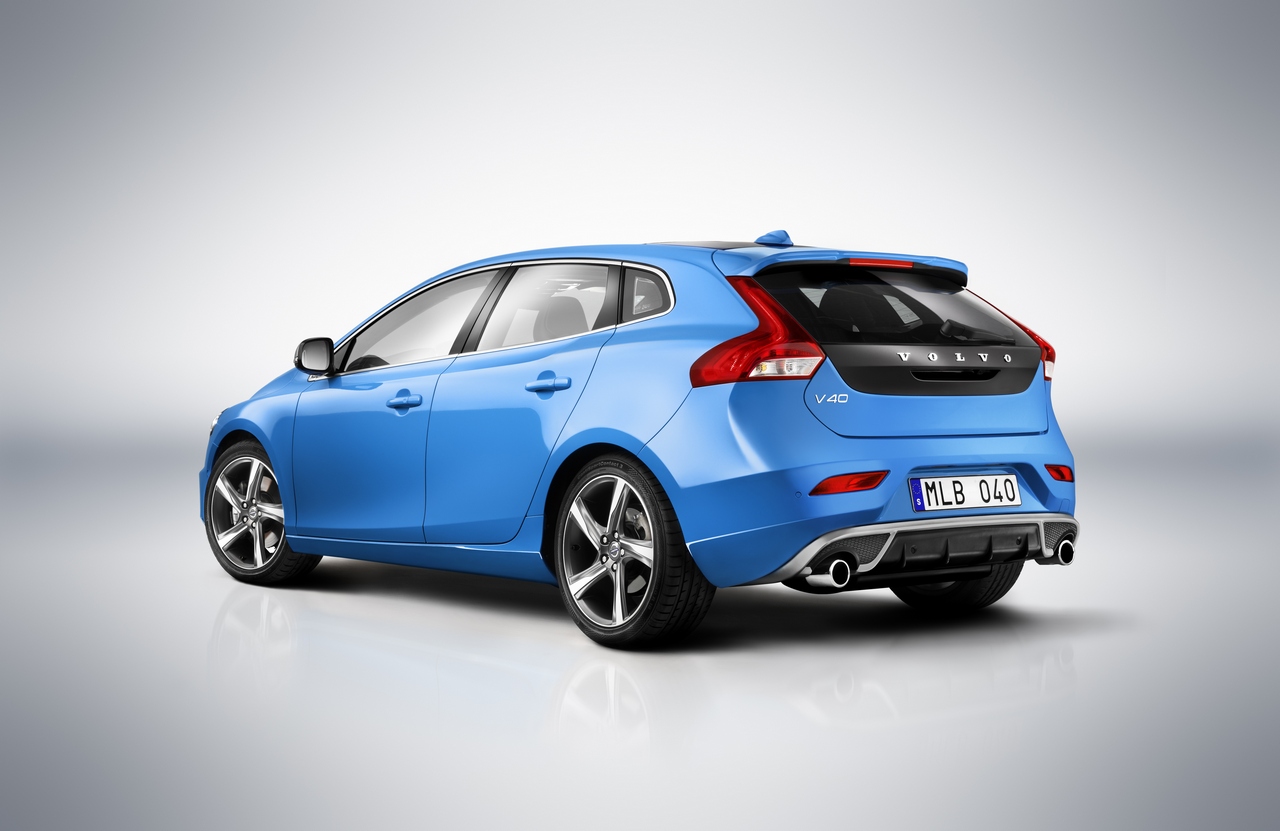 Nuova Volvo V40 R-Design