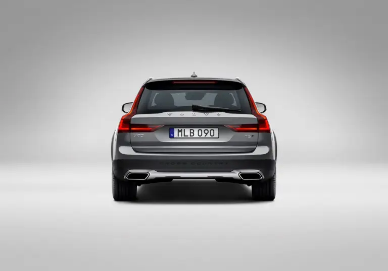Nuova Volvo V90 Cross Country - 10
