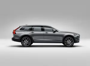 Nuova Volvo V90 Cross Country - 11