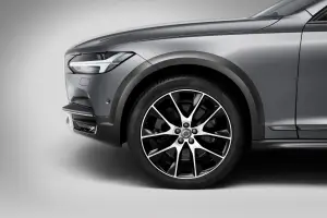 Nuova Volvo V90 Cross Country