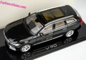 Nuova Volvo V90