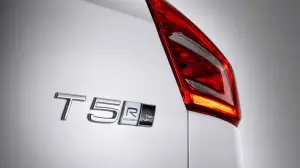 Nuova Volvo XC40 T5 elettrica 2020 - Foto gallery