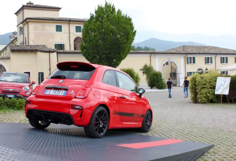 Nuove Abarth 595 e 124 Spider - primo contatto - 16