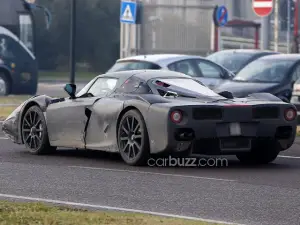 Nuove foto spia Ferrari F70