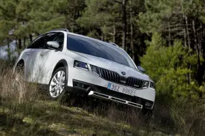 Nuove Skoda Octavia RS e Scout