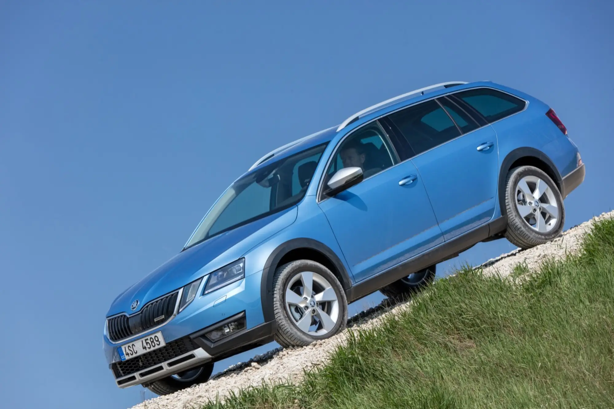 Nuove Skoda Octavia RS e Scout - 39