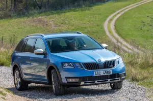 Nuove Skoda Octavia RS e Scout - 58