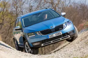 Nuove Skoda Octavia RS e Scout