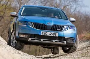 Nuove Skoda Octavia RS e Scout - 66