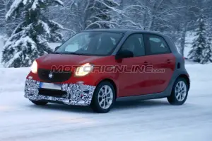 Nuove Smart fortwo e forfour Brabus - Foto spia 06-01-2016