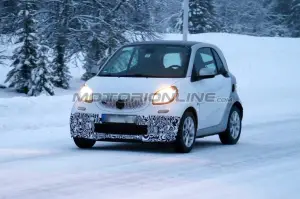 Nuove Smart fortwo e forfour Brabus - Foto spia 06-01-2016