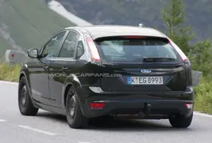 Nuovi spy shots Ford Focus