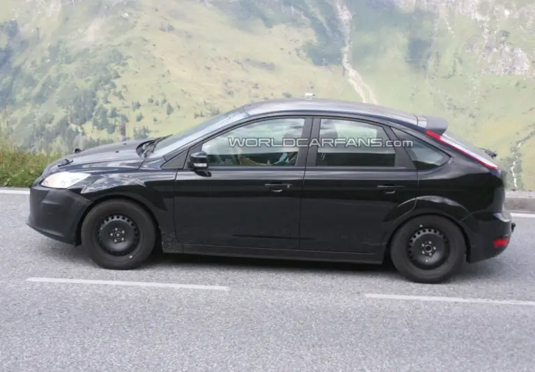 Nuovi spy shots Ford Focus - 3