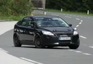 Nuovi spy shots Ford Focus