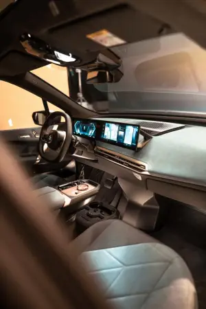 Nuovo BMW iDrive - CES 2021