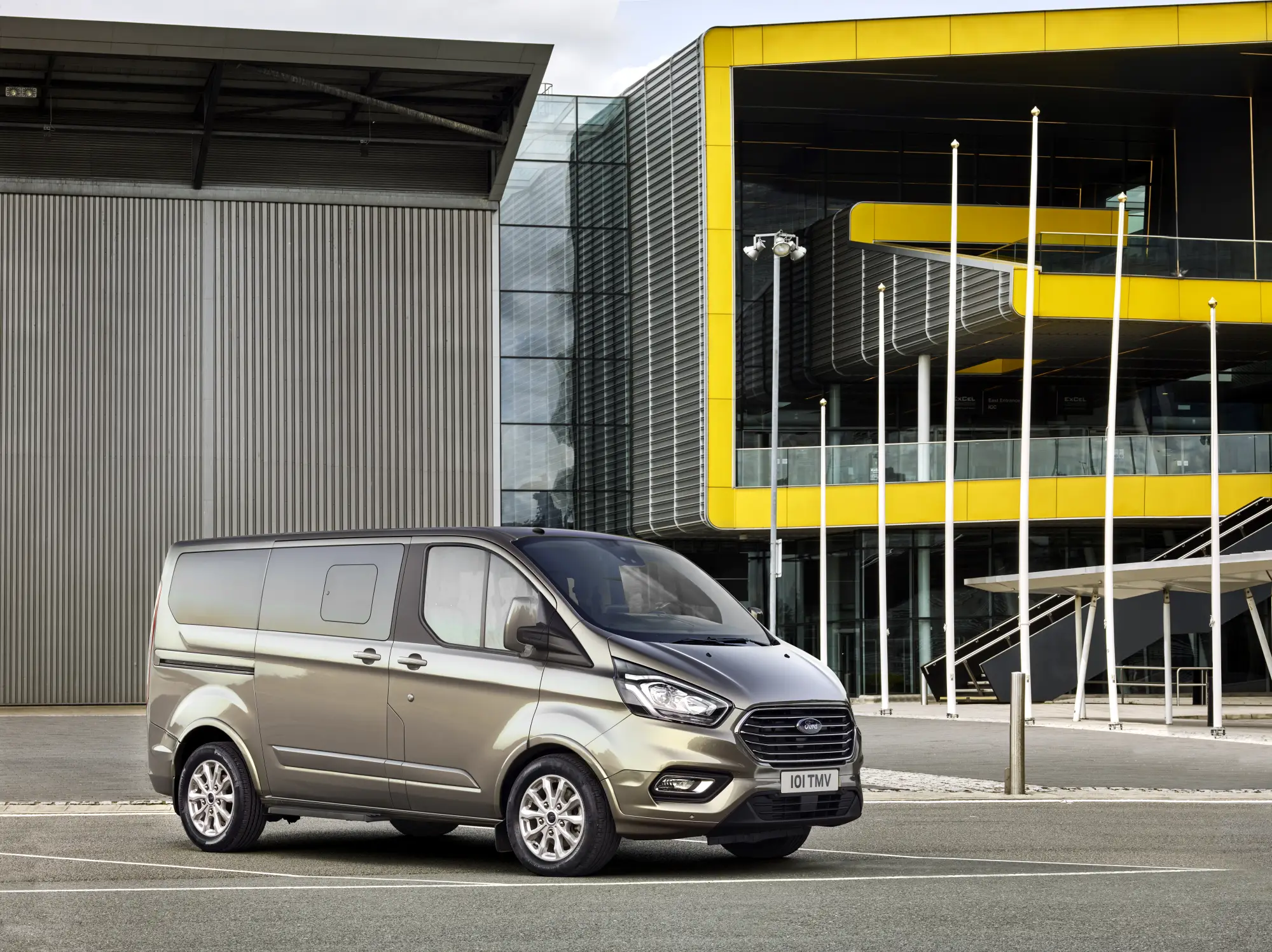 Nuovo Ford Tourneo Custom MY 2018 - 3