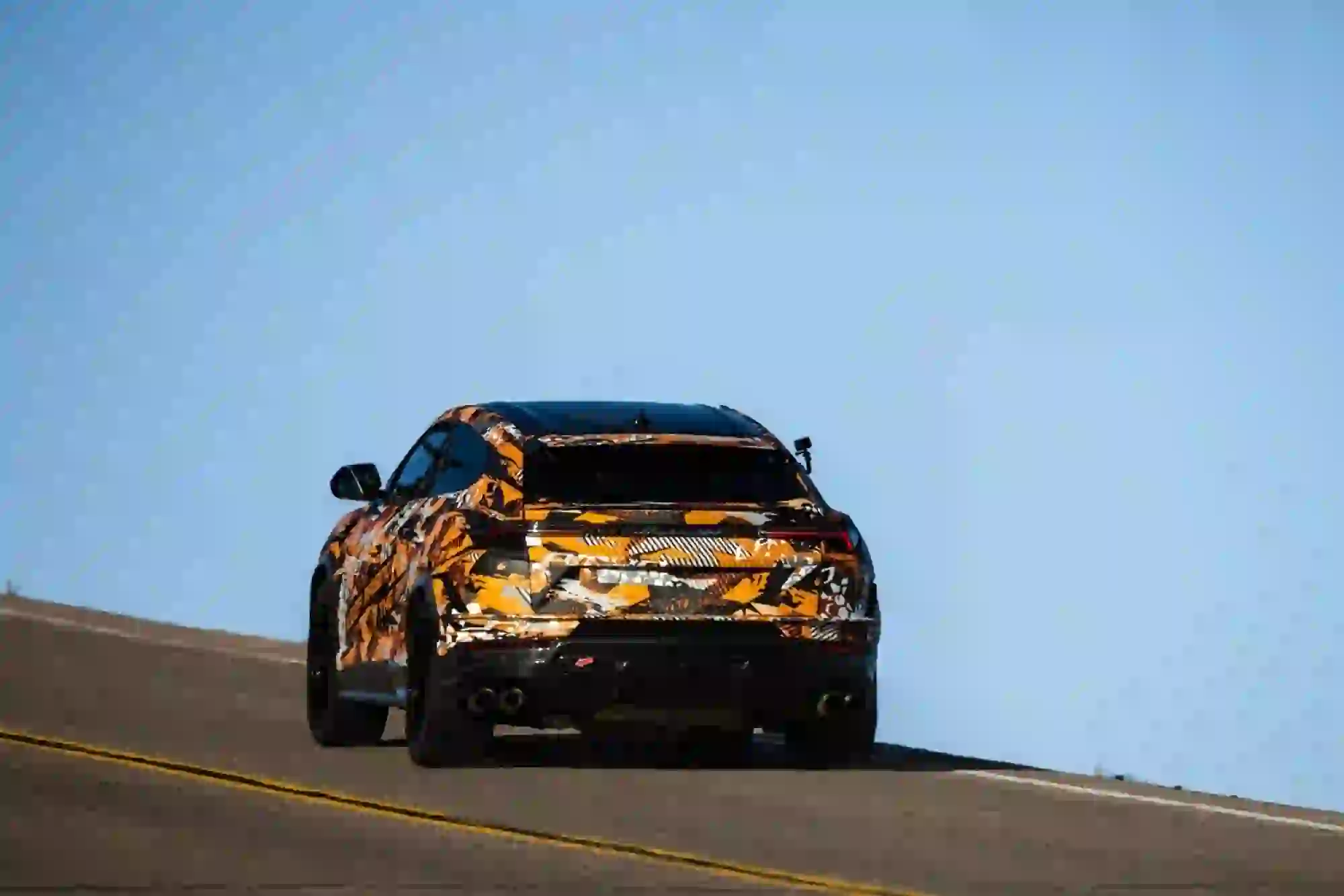 Nuovo Lamborghini Urus record Pikes Peak - Foto - 3