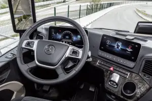 Nuovo Mercedes Actros - 10